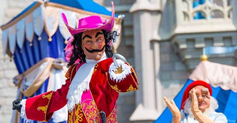 Hook and Smee at the castle