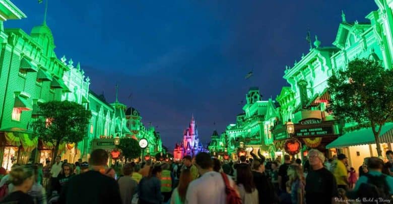 Main St. Night Crowd