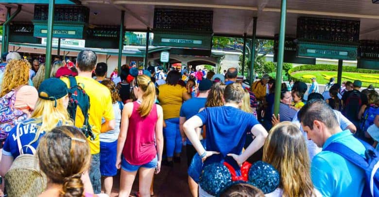 MK Entrance Crowd