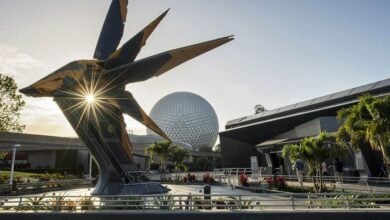 epcot-cosmic-rewind-with-spaceship-earth