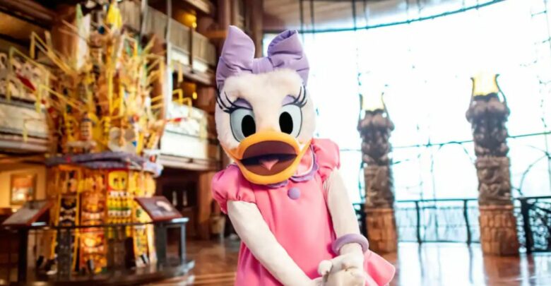 Daisy Duck at AKL