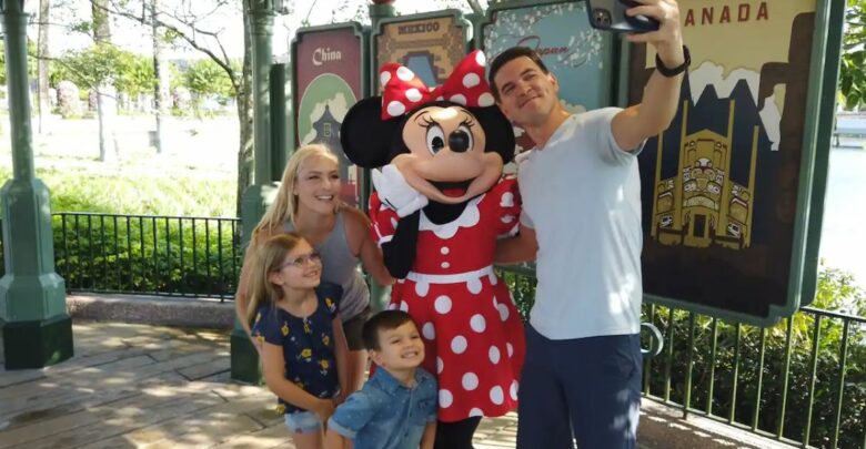 Family with Minnie Mouse at EPCOT World Showcase