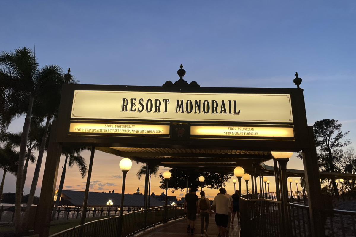 Resort Monorail, Magic Kingdom