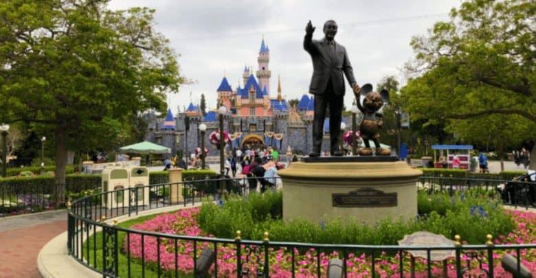 Disneyland Sleeping Beauty Castle Partners Statue