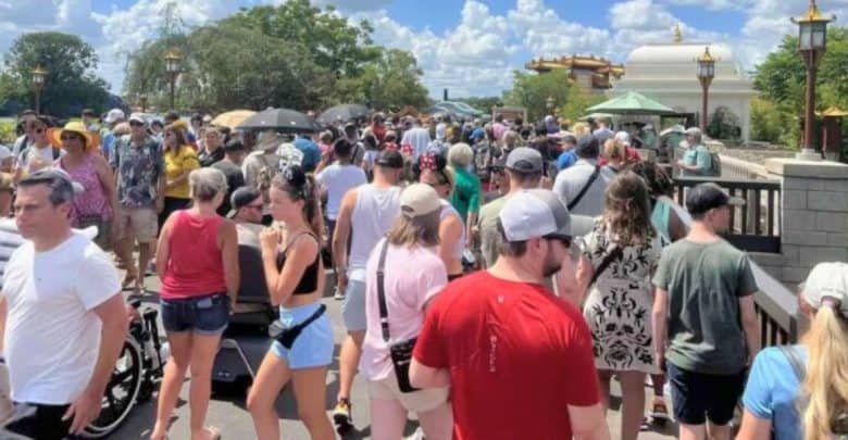 Crowds at EPCOT's International Food and Wine Festival