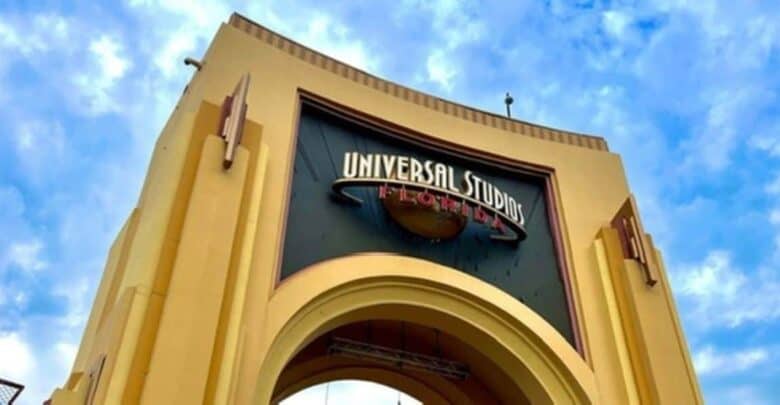 The Universal Studios Florida entrance archway near Epic Universe.